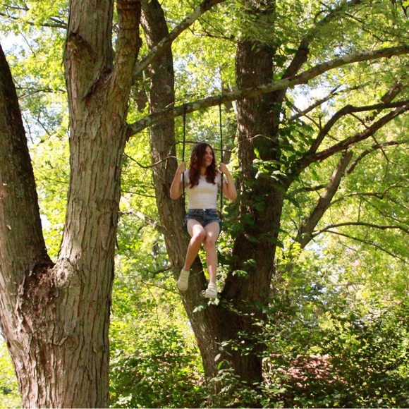 Meet your Posher, Lexie - Picture 2 of 12